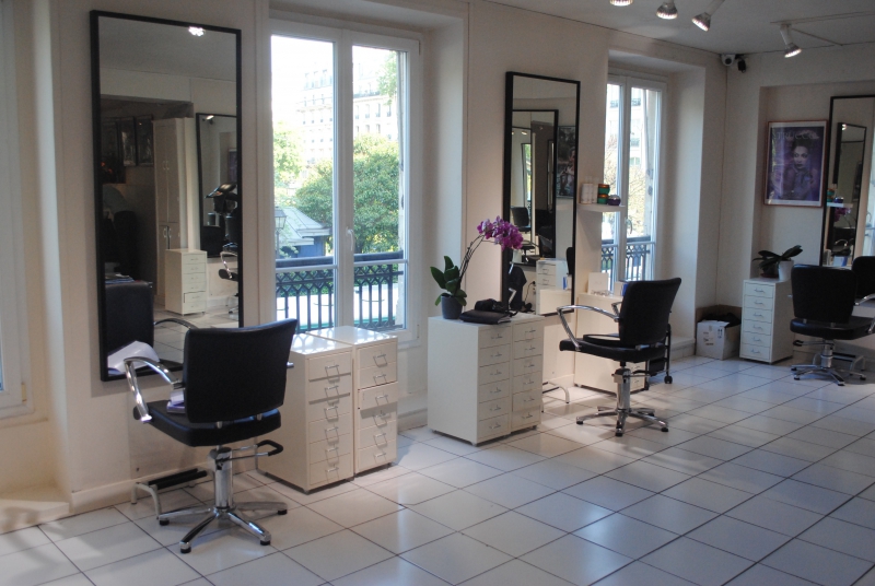 salon-coiffure-MONTFORT SUR ARGENS-min_floor-home-office-property-living-room-room-781228-pxhere.com